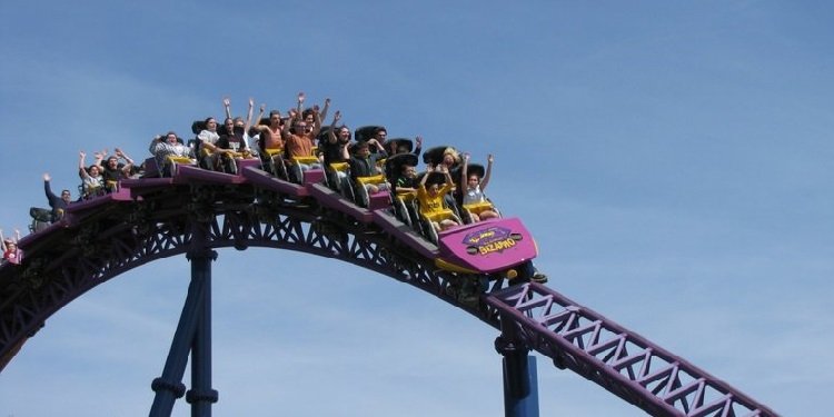 Six Flags New England's Opening Day!