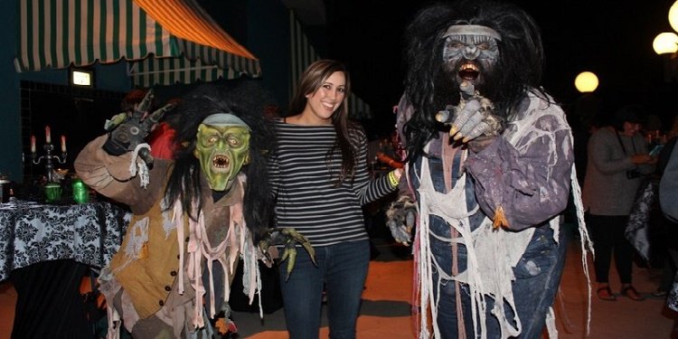 What's Happening at Knott's Scary Farm?