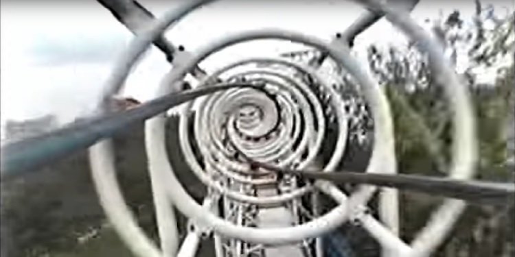 Retro POV Video: Crazy Ultra Twister Coaster!