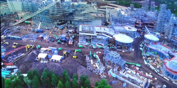 Star Wars: Galaxy's Edge Construction Update!