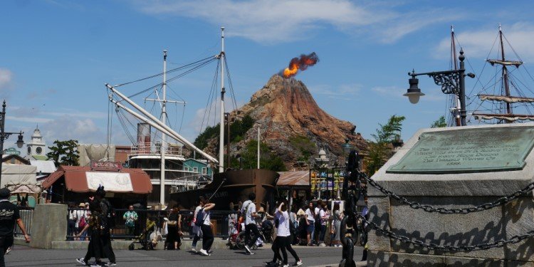 Chuck's Japan Trip Report: DisneySea!