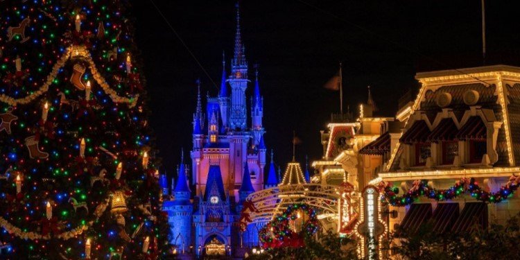 The Holidays at Walt Disney World!