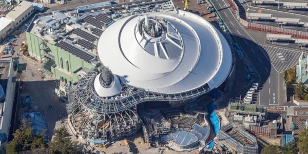 Tokyo Disney Resort Shares Photo of Space Mountain Construction!